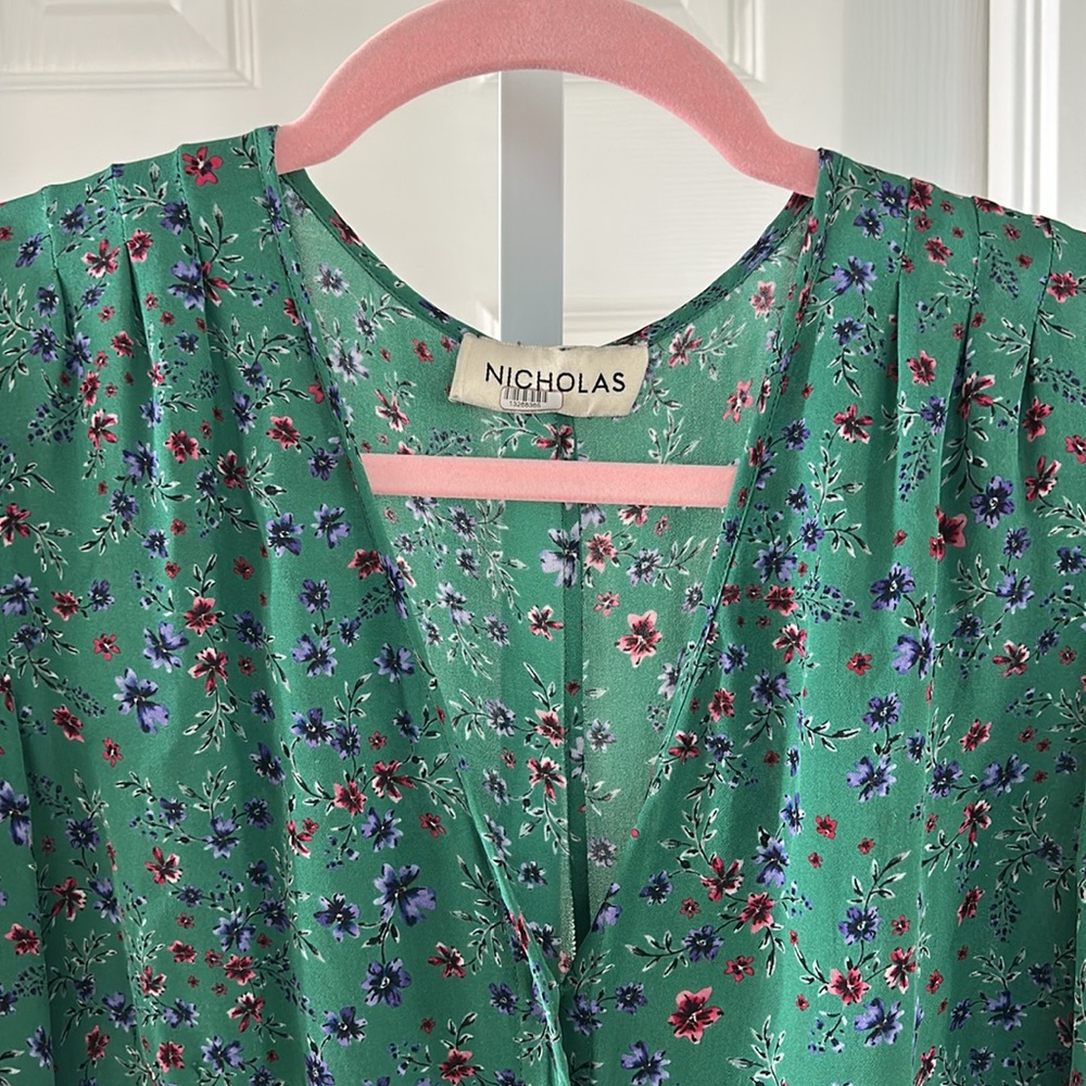 Nicholas Green Silk Button Front Blouse, RTR - Picture 6 of 10